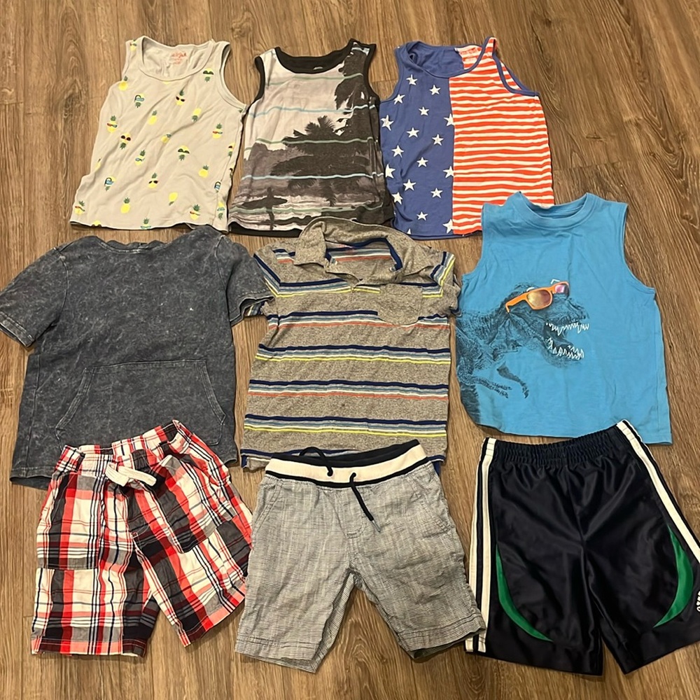 Bundle of 6 shirts and 3 shorts boy size 4/5